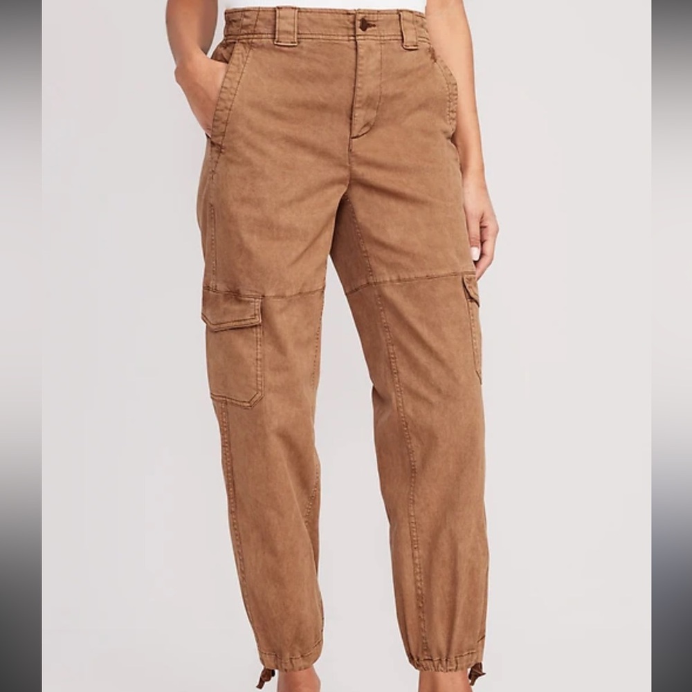 Old Navy High Waisted Barrel Leg Cargo Ankle Pants